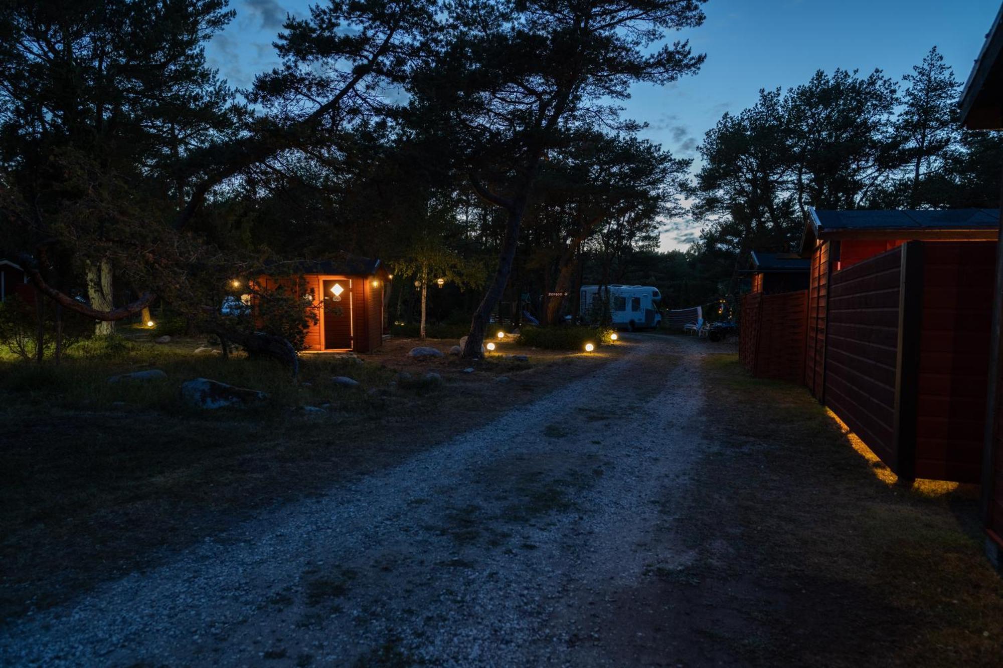 Nissevikens Stugby Villa Havdhem Exterior foto